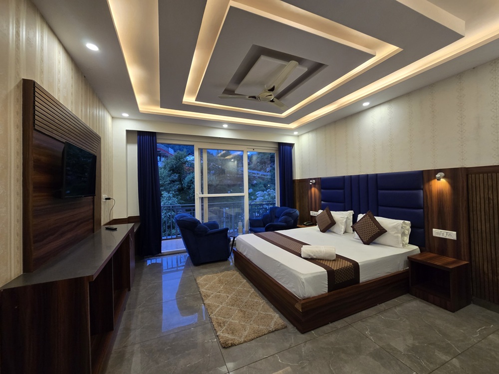 Deluxe Room with Mountain View